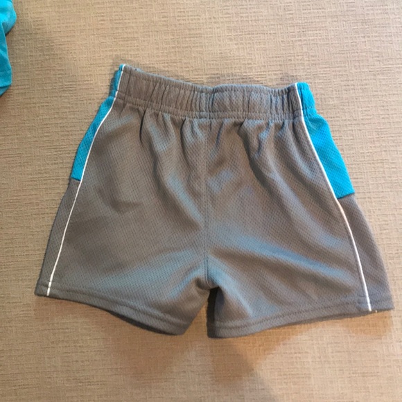 Infant Boy Novelty Onesie & Garanimals Shorts - Picture 5 of 5